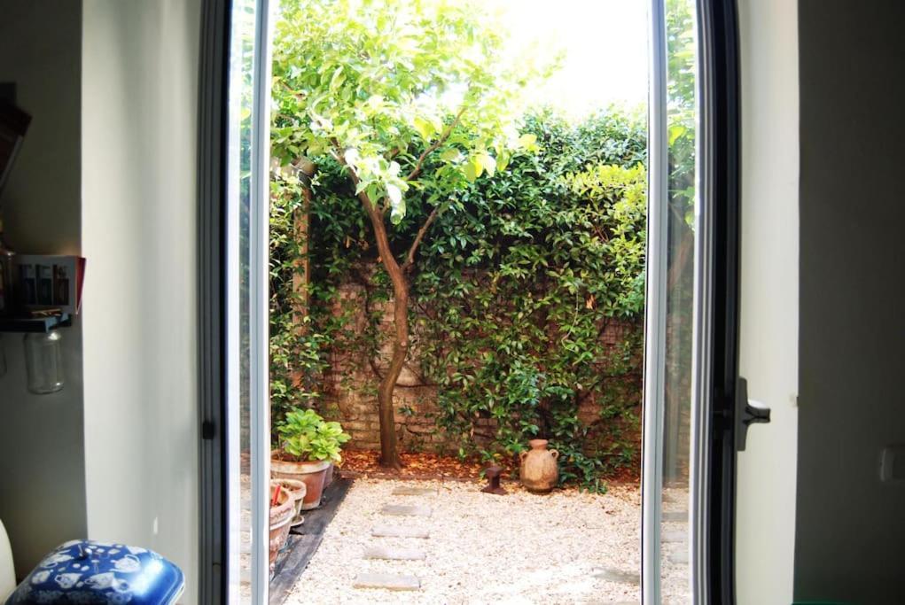 Two-Room Apt. Under The Aqueduct'S Arch In Pigneto Рим Екстер'єр фото